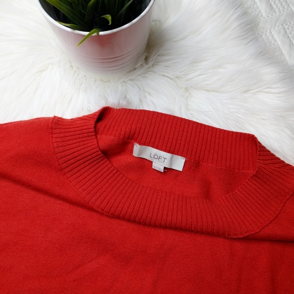 {LOFT} Cropped Sweater - Picture 2 of 2